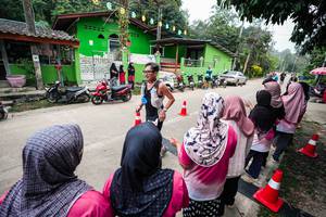 BIB: 
                            <button type="button" onclick="openModal(28621307)" class="btn btn-primary btn-sm float-right btn-popup" data-toggle="modal" data-target=".modal-high-quality">
                        <i class="fas fa-shopping-cart"></i> Add to Cart
                    </button>
                                            <button type="button" onclick="isThisMe(28621307, true)" class="btn btn-success btn-sm float-right btn-popup btn-isme hidden" data-toggle="tooltip" data-placement="bottom" title="นี่คือรูปของคุณใช่ไหม คลิกที่นี่เพื่อเอาเข้าอัลบั้ม">
                        <i class="fas fa-plus"></i> Add to album
                    </button>
                    <button type="button" onclick="isThisMe(28621307, false)" class="btn btn-warning btn-sm float-right btn-popup btn-isnotme hidden">
                        <i class="fas fa-ban"></i> Remove from album
                    </button>
